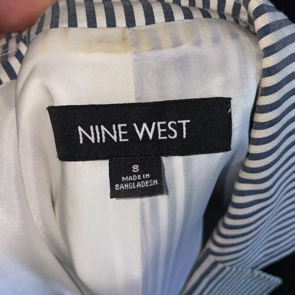 𝅺Nine West Pin Striped Blazer Size 8 - Picture 3 of 3